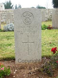 Jerusalem War Cemetery - Owen, J