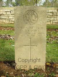 Jerusalem War Cemetery - Rayner, F A