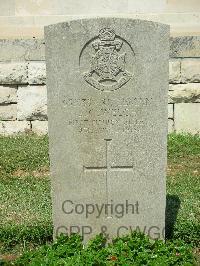 Jerusalem War Cemetery - Welch, J C