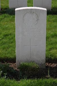 Canada Farm Cemetery - Ashworth, J