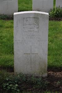 Canada Farm Cemetery - Bennett, H