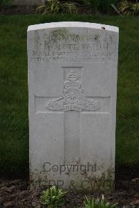 Canada Farm Cemetery - Bettsworth, John William