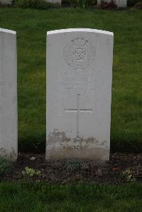 Canada Farm Cemetery - Blake, B