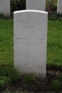 Canada Farm Cemetery - Bolsover, J