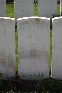 Canada Farm Cemetery - Bonham, F