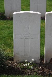 Canada Farm Cemetery - Bowes, James