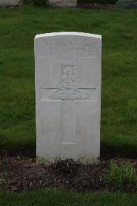 Canada Farm Cemetery - Brown, E W