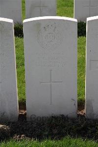 Canada Farm Cemetery - Brown, W E