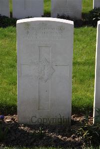 Canada Farm Cemetery - Buchan, R G