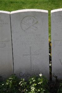 Canada Farm Cemetery - Buckingham, Walter Aubrey