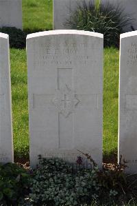 Canada Farm Cemetery - Buoy, Ernest Edwin