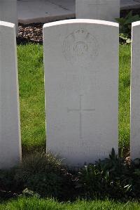 Canada Farm Cemetery - Burns, Peter