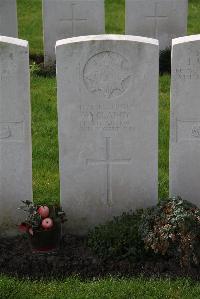 Canada Farm Cemetery - Clancy, W