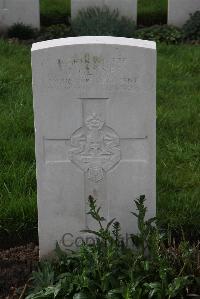 Canada Farm Cemetery - Clynes, John