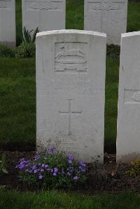 Canada Farm Cemetery - Coxon, W O