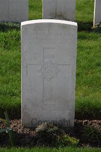 Canada Farm Cemetery - Cox, Herbert Henry