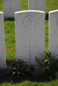 Canada Farm Cemetery - Donovan, P