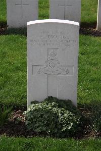 Canada Farm Cemetery - Edwards, H