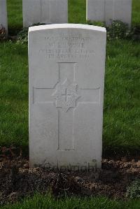 Canada Farm Cemetery - Elmore, M