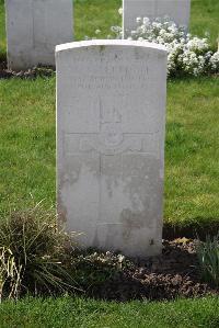 Canada Farm Cemetery - Feltham, J S