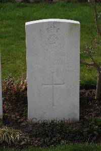 Canada Farm Cemetery - Griffiths, F G