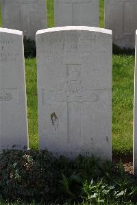 Canada Farm Cemetery - Gunn, George Edward