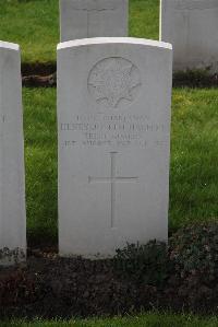 Canada Farm Cemetery - Harfitt, Henry Joseph