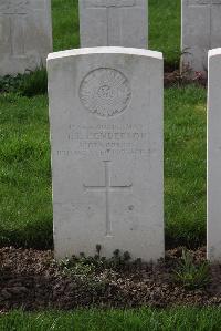 Canada Farm Cemetery - Henderson, Thomas L.