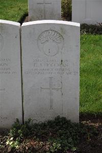 Canada Farm Cemetery - Hoffman, Frederick James