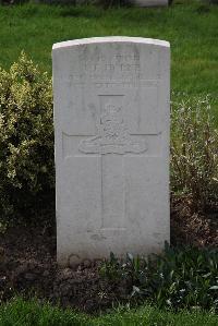 Canada Farm Cemetery - Horne, J T