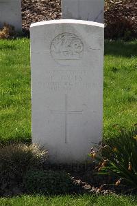 Canada Farm Cemetery - Jones, L