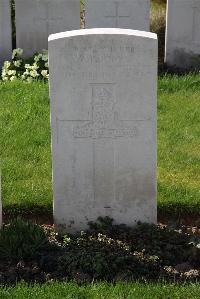 Canada Farm Cemetery - Jones, William Pierce