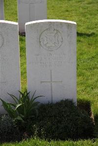 Canada Farm Cemetery - Lawless, Barry Joseph Anthony