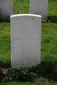 Canada Farm Cemetery - Leah, Henry