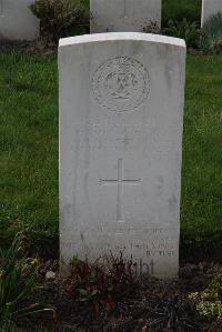 Canada Farm Cemetery - Louden, R