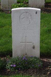 Canada Farm Cemetery - Mann, Frank Austin Sheppard