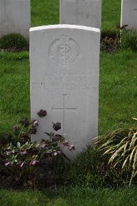 Canada Farm Cemetery - McGarty, J T