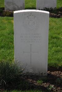 Canada Farm Cemetery - McLennan, H