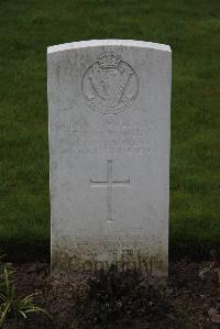 Canada Farm Cemetery - McMurtry, W J