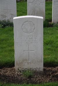 Canada Farm Cemetery - Milne, John Archibald Dickie