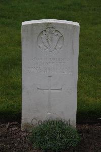 Canada Farm Cemetery - Moffatt, W