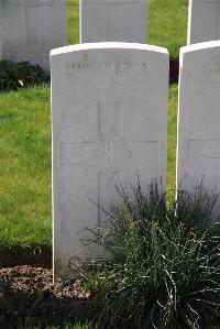 Canada Farm Cemetery - Moulford, W G