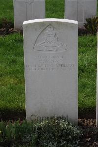 Canada Farm Cemetery - Nish, Frederick William