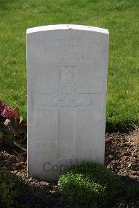 Canada Farm Cemetery - Parker, T