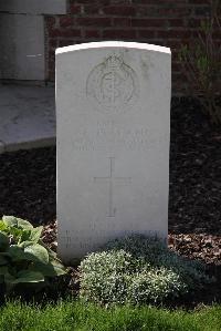 Canada Farm Cemetery - Peter, Alister Gordon