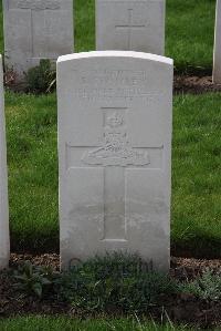 Canada Farm Cemetery - Plumley, R