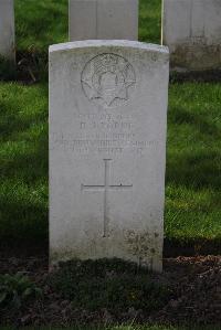 Canada Farm Cemetery - Pople, B J