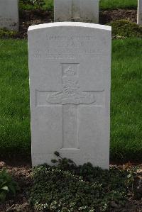 Canada Farm Cemetery - Pratt, J