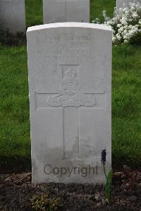 Canada Farm Cemetery - Rees, T H