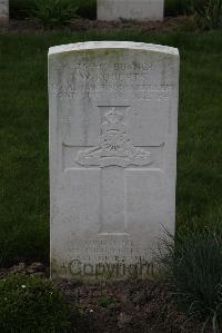 Canada Farm Cemetery - Roberts, W